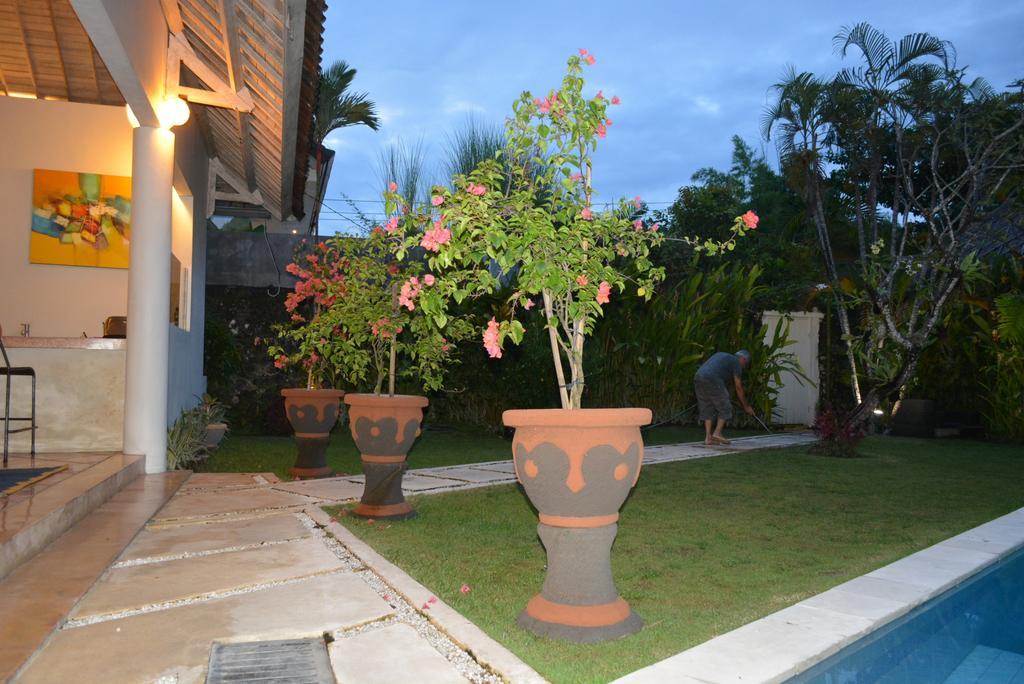 Villa Raquel Seminyak Habitación foto